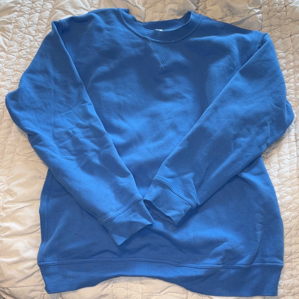 blue lululemon sweatshirt